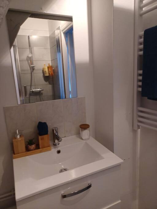 Le Citadin Aeroport Beauvais Paris Apartment Exterior photo